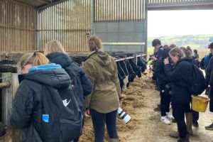 school farm visit with ahdb